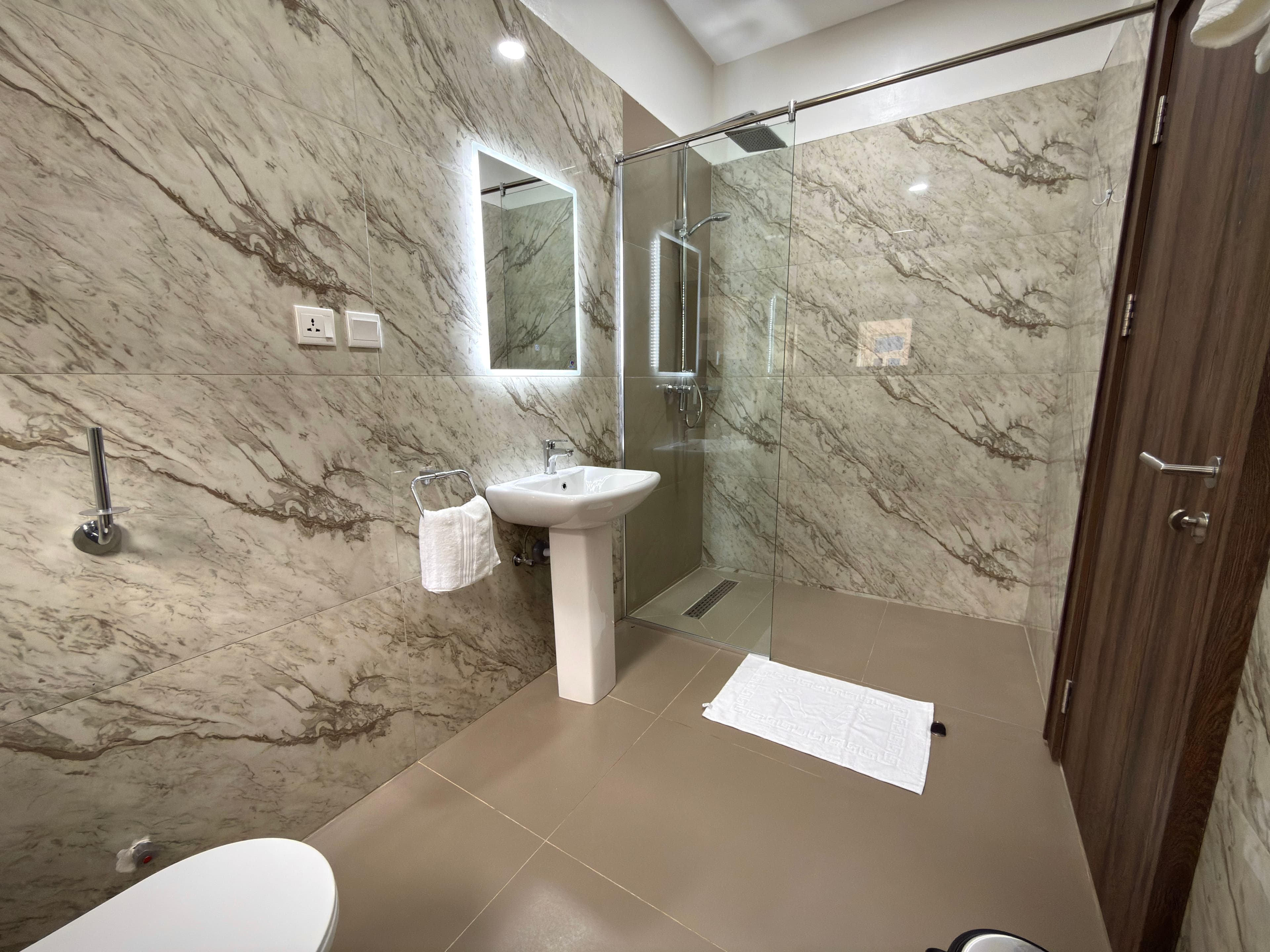 Compact Room